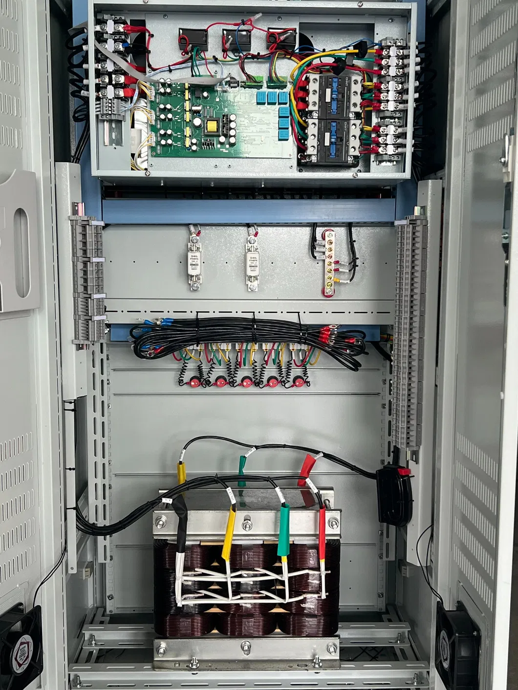 Can Support Customized Floor Standing DC Distribution Panels